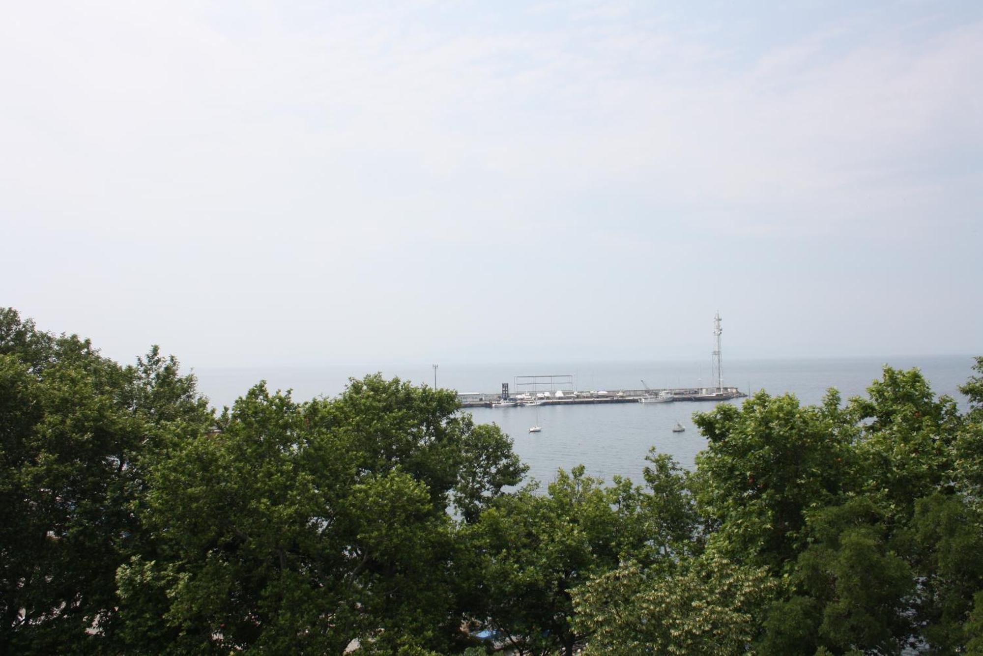 Paradise Hotel & Relax Center Pomorie Exterior photo